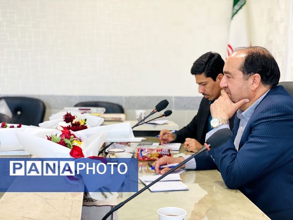 جلسه هم‌اندیشی وتجلیل از خبرنگاران ویژه دختران خبرنگار پانا درسطح شهرستان