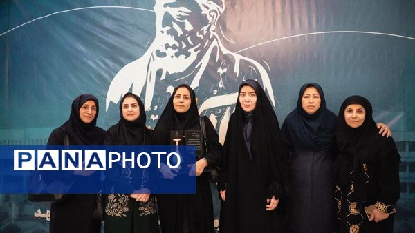 آیینه‌ تلاش کارمندان دانشگاه فردوسی مشهد(۲)