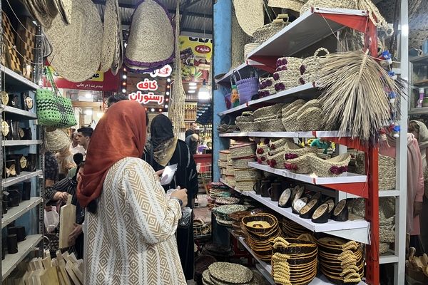 رونق صنایع دستی و سوغات چابکسر با افزایش گردشگران تابستانی
