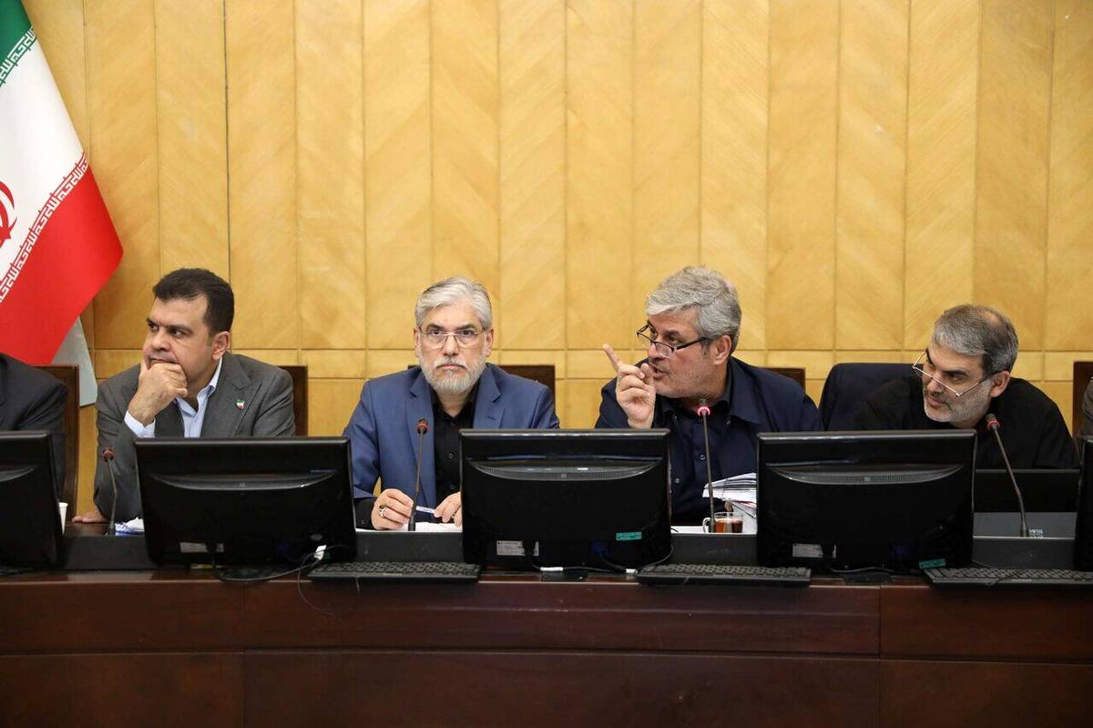 بررسی عملکرد وزارتخانه‌های آموزش، علوم و ارتباطات در کمیسیون برنامه با حضور وزرا