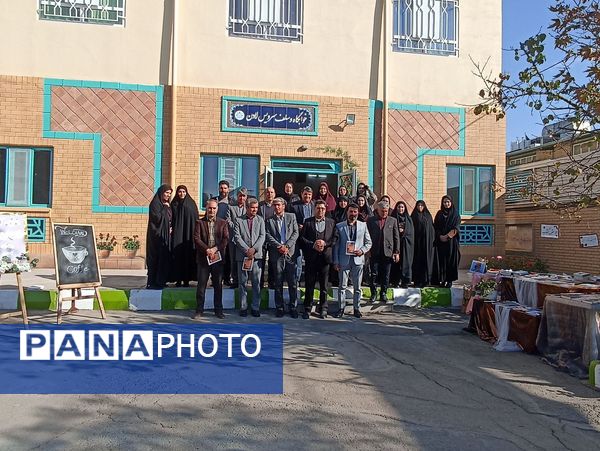 افتتاحیه کافه کتاب و سالن مطالعه در دبیرستان وکیلی۹
