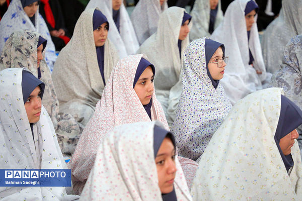 مراسم اقامه نماز جماعت اولین روز بازگشایی مدارس