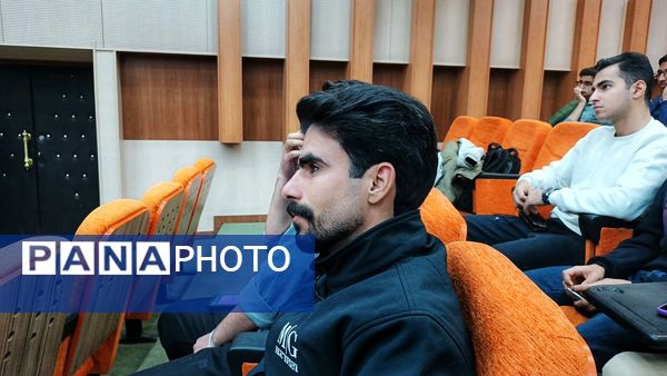 برگزاری محفل شعر در دانشگاه یاسوج