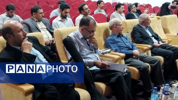  نشست خبری هفته دولت فرماندار اسکو