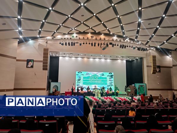 همایش گرامیداشت هفته بسیج در مجتمع آیه ها در سالن انقلاب مشهد مقدس