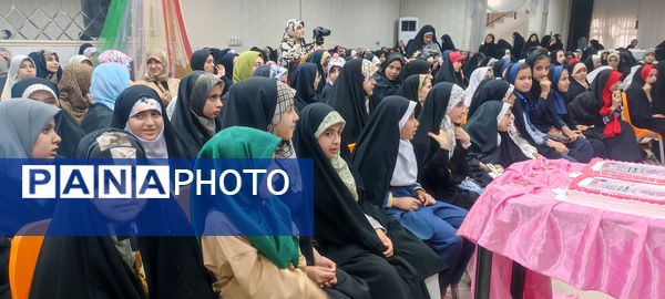 حضور دانش‌آموزان مدرسه خاقانی در جشن دختران آفتاب شیروان