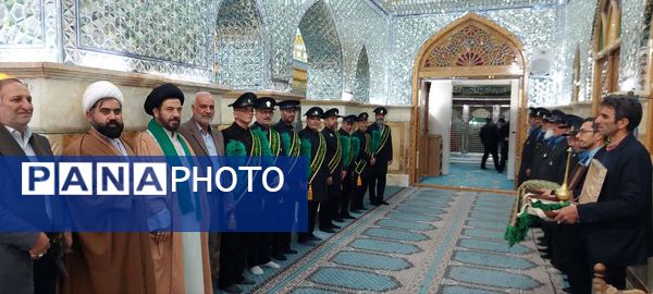 آیین غبارروبی ضریح مطهر حضرت علی‌بن‌امام‌محمدباقر(ع) 