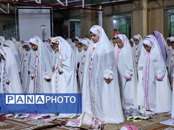 برگزاری جشن ویژه روزه اولی‌ها در حاجی آباد