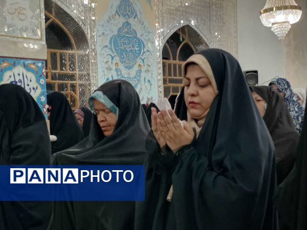 نماز جماعت در شب میلاد پیامبر اکرم (ص) و امام صادق (ع) در کاخک