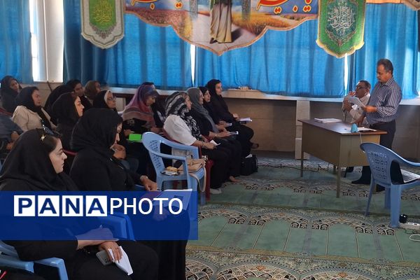 جلسه تعامل اولیا و مربیان دبیرستان هیأت امنایی رازی