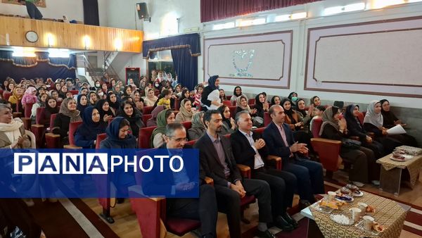 گرامیداشت روز مادر مدرسه دخترانه ۱۷ شهریور 