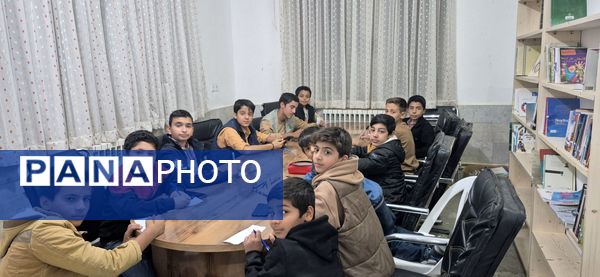 هم اندیشی خبرنگاران ارشد مدارس پسرانه کاشمر