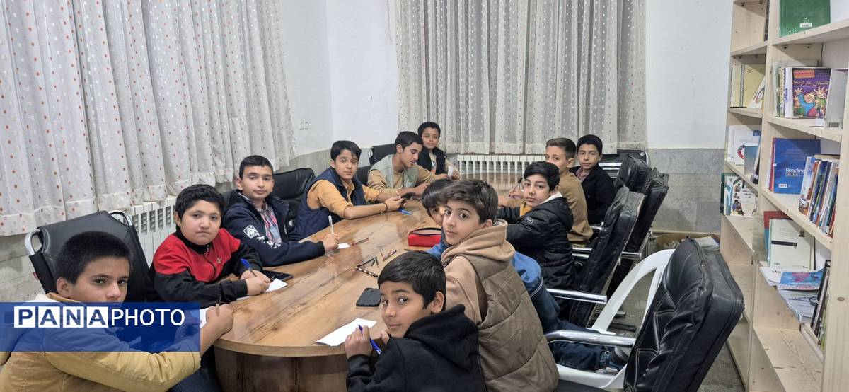 هم اندیشی خبرنگاران ارشد مدارس پسرانه کاشمر