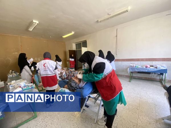 اعزام کاروان سلامت جمعیت هلال احمر مانه و سملقان به مناطق محروم بربر قلعه