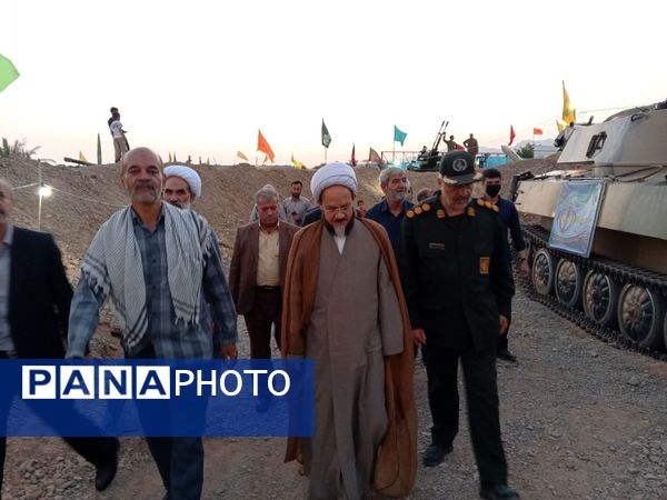 بازدید روسای ادارات خلیل آباد از دومین کنگره ملی شهید مدرس (ره) و ۱۲۲۲ شهید منطقه ترشیز کهن 