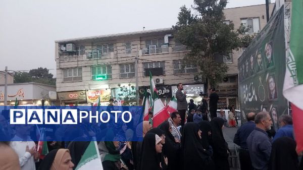 تجمع مردم کرج در حمایت از عملیات بشارت فتح 