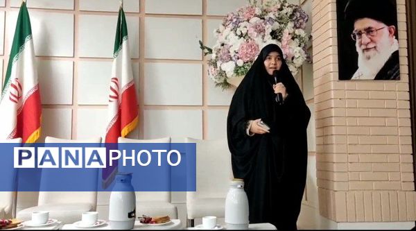 گفتگوی صمیمانه فرماندهان واحد های بسیج دانش آموزی