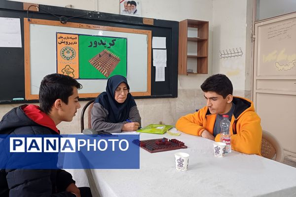 المپیاد رویش رقابتی مفرح و جذاب با حضور دانش‌آموزان  پسر مقطع متوسطه ناحیه ۳شیراز 