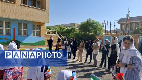 جشن شکوفه‌ها در شهرستان دره شهر