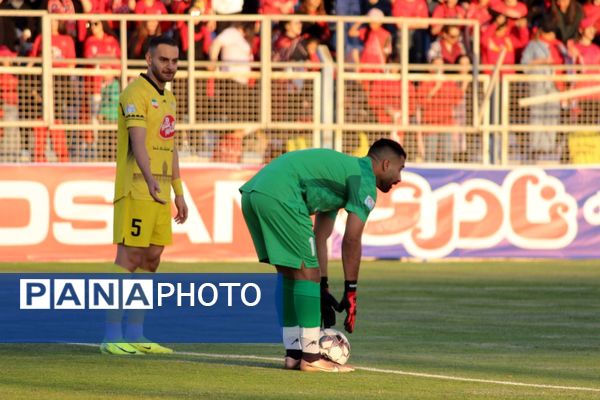 بازی بدون گل تراکتور و فجر سپاسی