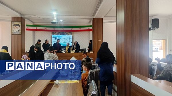 جلسه‌ سفیران رسانه منطقه سامان 