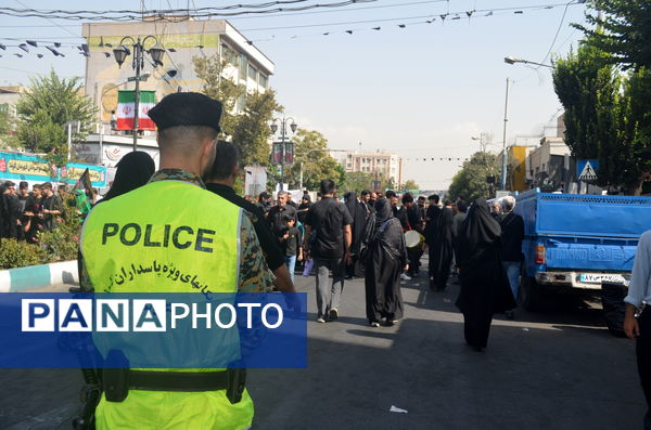 تجمع بزرگ جاماندگان اربعین در تهران