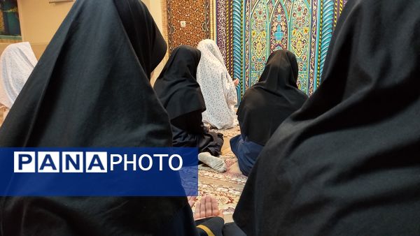 برگزاری محفل انس با قرآن در مرکز پرورش استعدادهای درخشان فرزانگان شهرستان ملارد