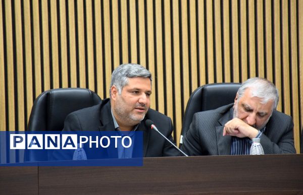 هم‌اندیشی متولیان واحدهای صنعتی تربت‌حیدریه برای رفع چالش‌ها و پیشبرد توسعه