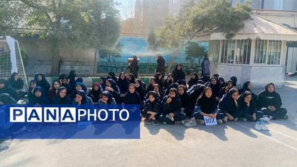 المپیاد ورزشی درون مدرسه‌ای در دبیرستان عطیه