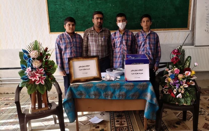 انتخاباتی برای ایجاد آرامش فکری و روحی در دبیرستان معارف صدرا ولایت 