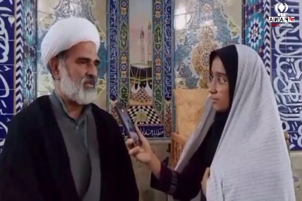 برگزاری اولین نماز جماعت سال تحصیلی در دبیرستان دخترانه عفت یزد