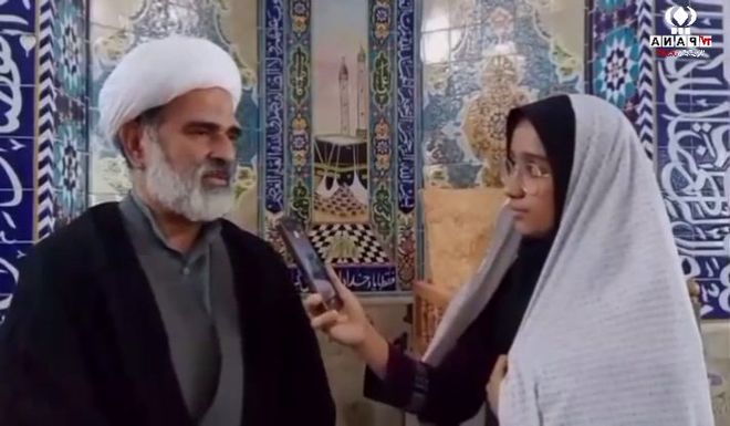 برگزاری اولین نماز جماعت سال تحصیلی در دبیرستان دخترانه عفت یزد