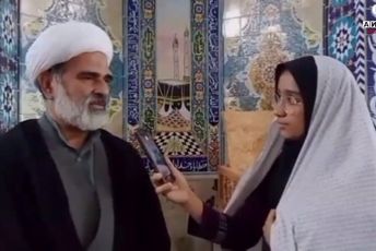 برگزاری اولین نماز جماعت سال تحصیلی در دبیرستان دخترانه عفت یزد