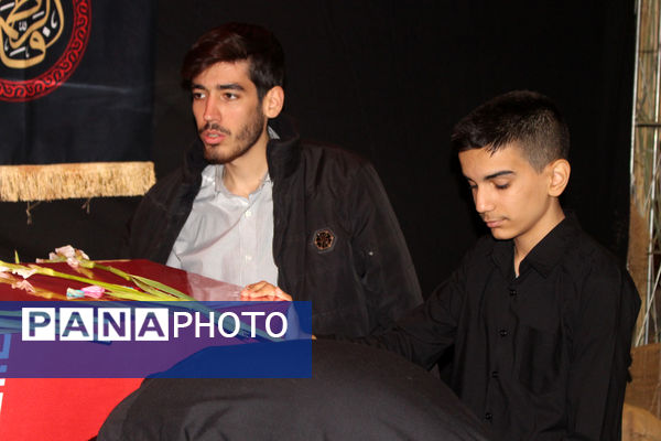 حال و هوای حضور نوجوانان در معراج الشهدای گمنام استان قم