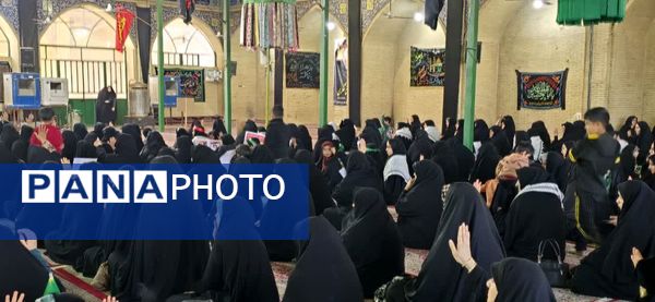 حضور گسترده فرهنگیان و دانش‌آموزان بسیجی بافق در همایش اقتدار
