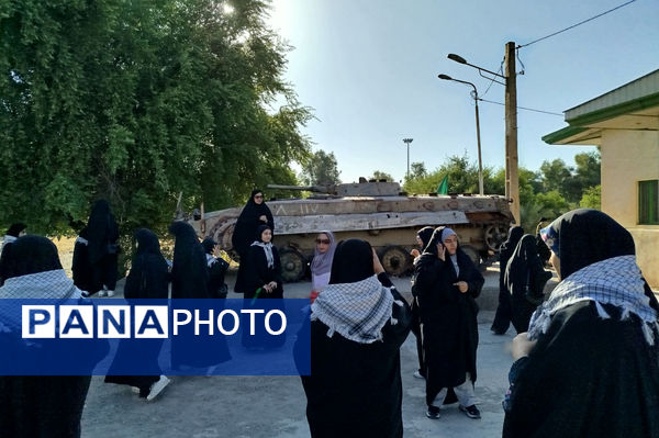 نخستین ایستگاه راهیان نور؛ حضور دانشآموزان رباطکریم در یادمان دوکوهه