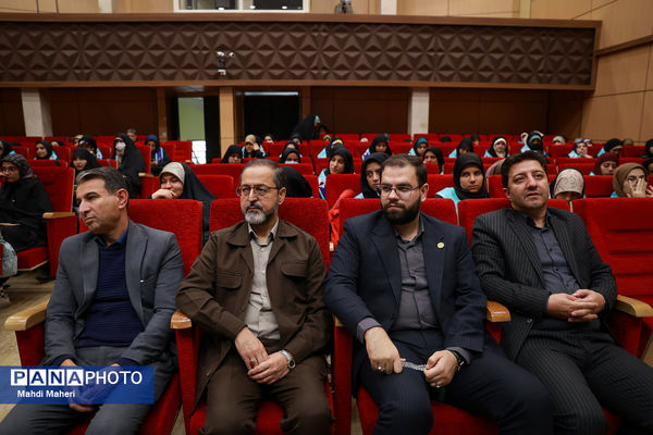 مراسم آموزش کاروان‌های عمره دانش‌آموزی به دانش‌آموزان عازم سرزمین وحی