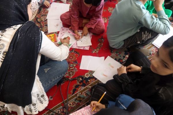 برپایی غرفه کودک در نماز جمعه کاشمر