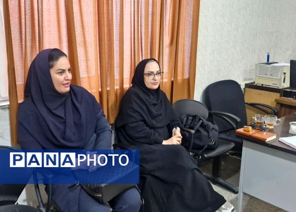 نشست آمادگی اعزام دانش‌آموزان به المپیاد استانی هلال احمر