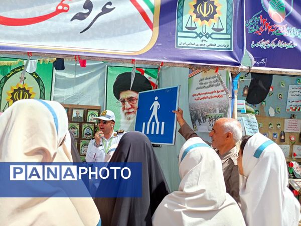بازدید دانش آموزان دبستان سمیه از کنگره ملی شهید مدرس