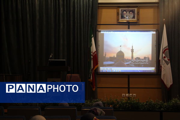 بازدید دانش آموزان مدرسه پیشتازان از مرکز انتقال خون استان یزد