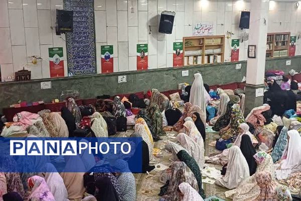 حضور دانش‌آموزان معتکف ناحیه دو شهرری در جلسات بصیرتی