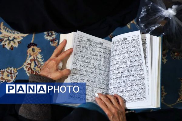 مراسم قرائت دعای ام داوود در امامزاده سید عباس بن موسی (ع) در بجنورد 