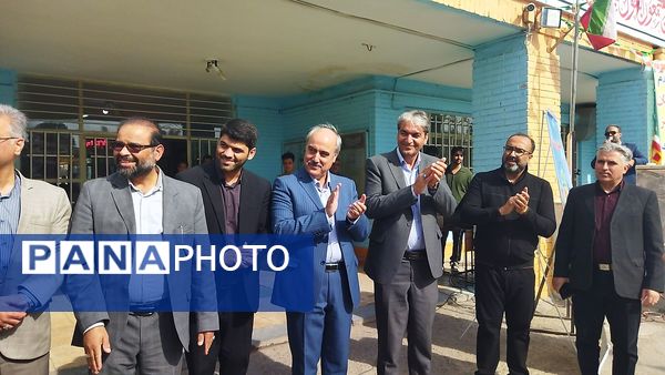 آیین افتتاح زمین چمن مصنوعی شهید دانشجو