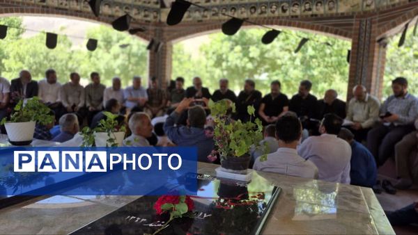 تجدید میثاق قاریان قرآن و اهالی بلده با شهدای گمنام
