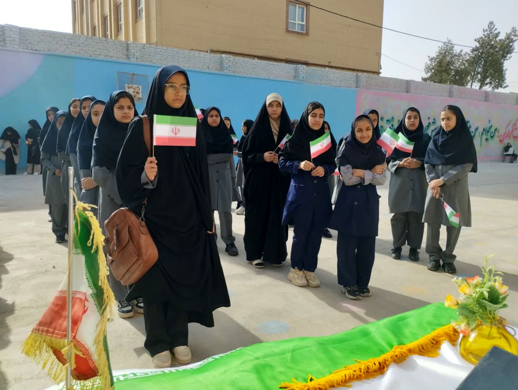  جشن جوانه ها در دبیرستان رفعت کاشمر
