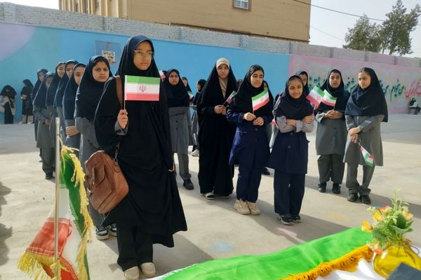  جشن جوانه ها در دبیرستان رفعت کاشمر