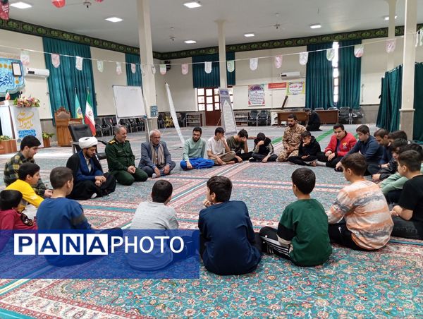  تجلی بندگی و تربیت در فضای اعتکاف دانش‌آموزی خداآفرین