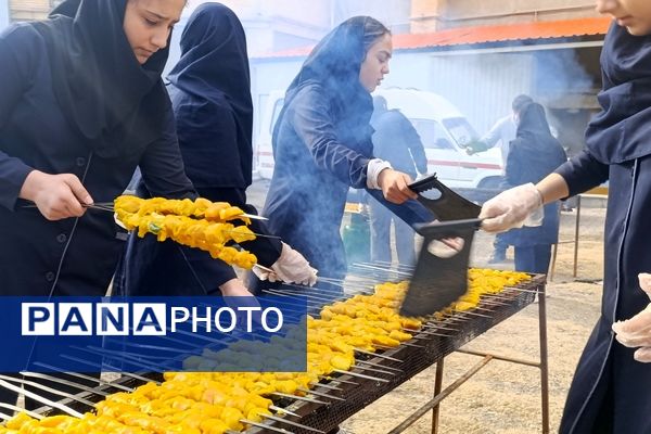 اردوی دانش‌آموزی تمشک مدارس دخترانه انصار و بعثت در زنجان