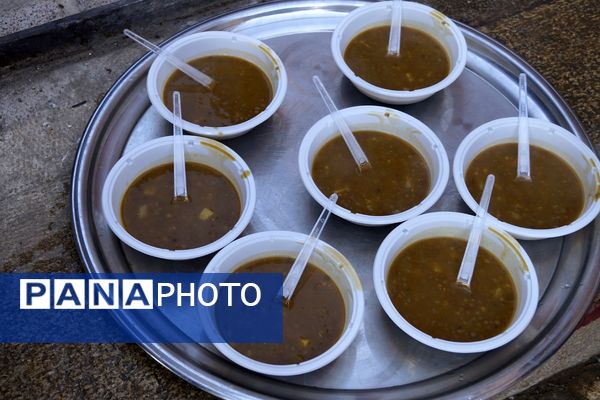 گرامیداشت شهادت حضرت زینب(س)بانوی دو عالم در مدرسه شهدای ۱۵خرداد قرچک